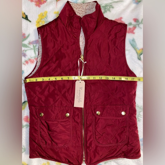 Love Tree Sherpa Fleece Reversible Vest - Picture 3 of 5